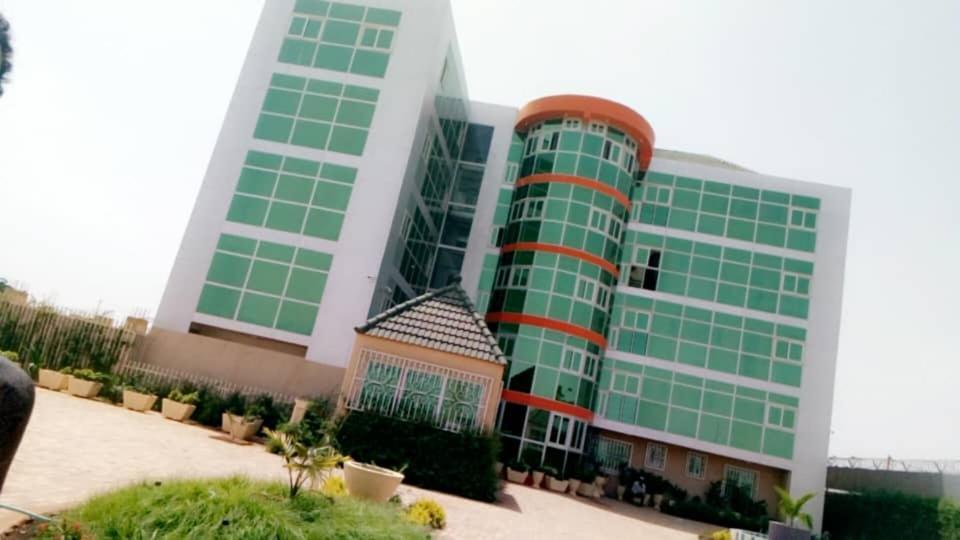 Hotel Univers 3 Aeroport Luxe Νιαμέυ Εξωτερικό φωτογραφία