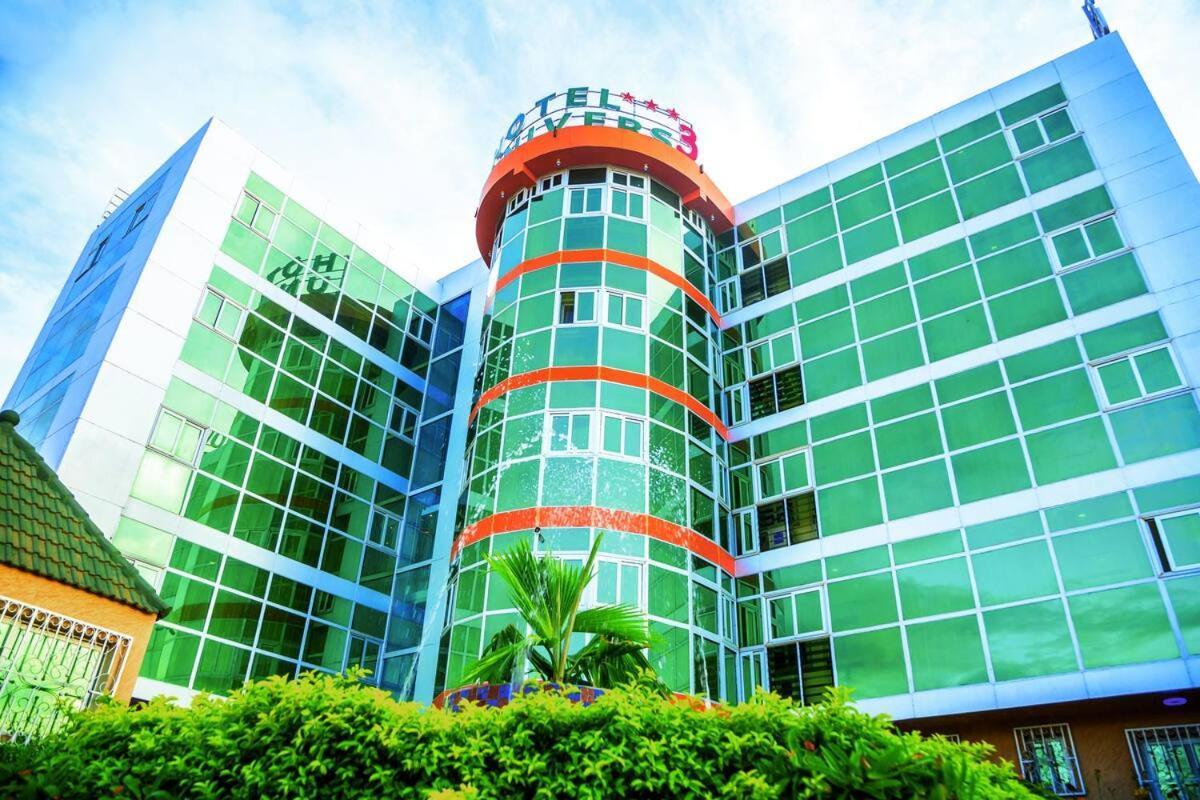 Hotel Univers 3 Aeroport Luxe Νιαμέυ Εξωτερικό φωτογραφία
