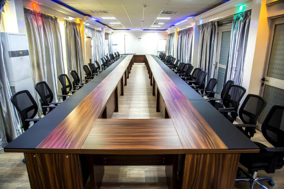 Hotel Univers 3 Aeroport Luxe Νιαμέυ Εξωτερικό φωτογραφία